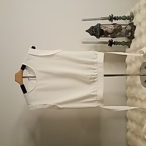 Elegant Sleeveless White Crop Top